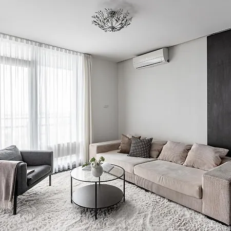 Cohost I Highrise 65m2 Apt W- Balcony And Garage Parking, Self Check-in Apartmán *