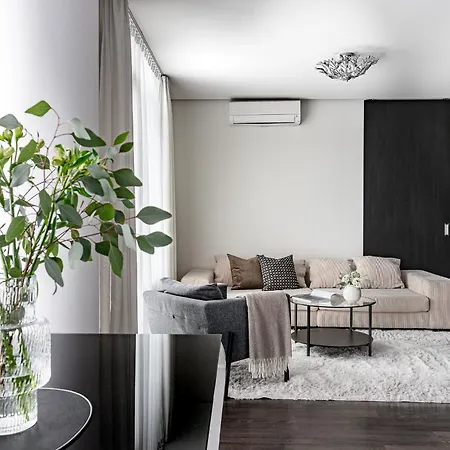 Cohost I Highrise 65m2 Apt W- Balcony And Garage Parking, Self Check-in Apartment