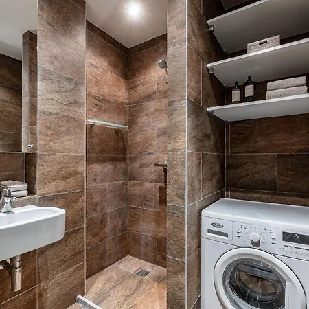 Cohost I Highrise 65m2 Apt W- Balcony And Garage Parking, Self Check-in *
